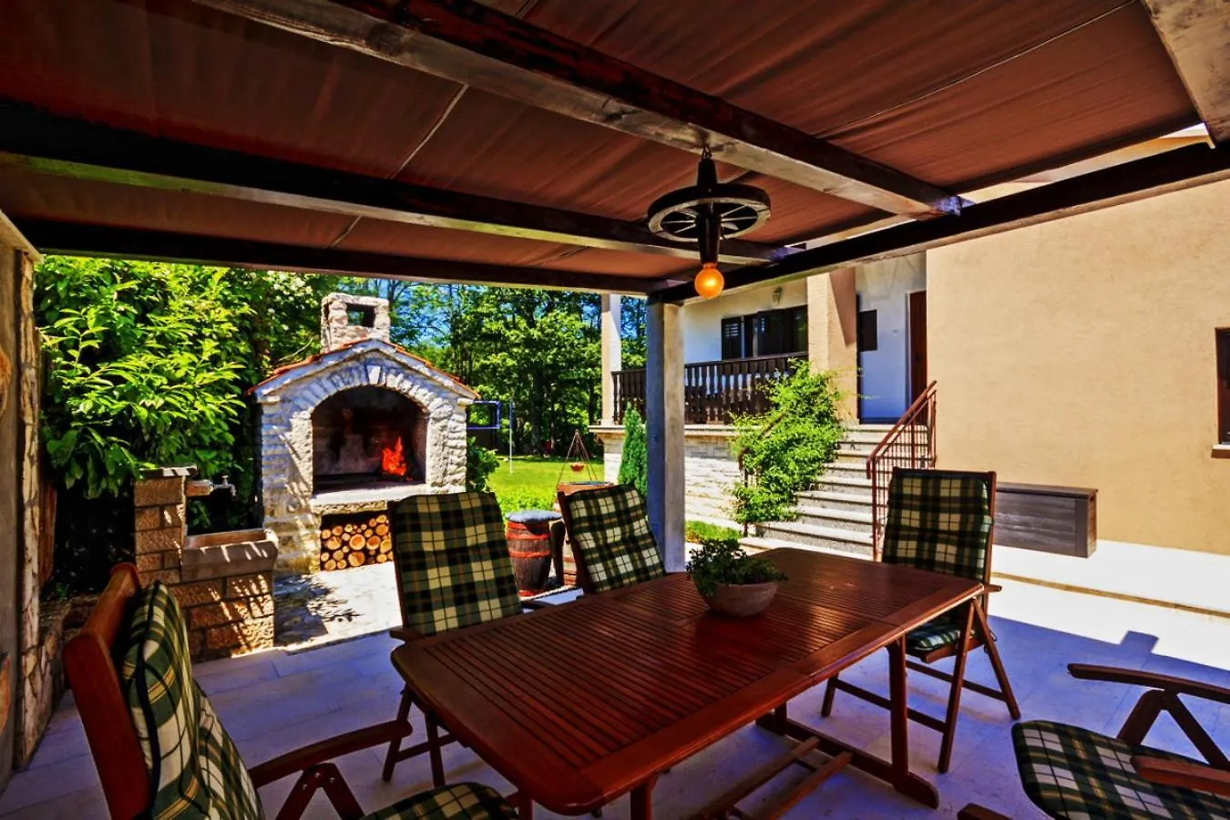 Villa Ferlini In Central Istria With Private 10000 M2 Garden Svetvinčenat