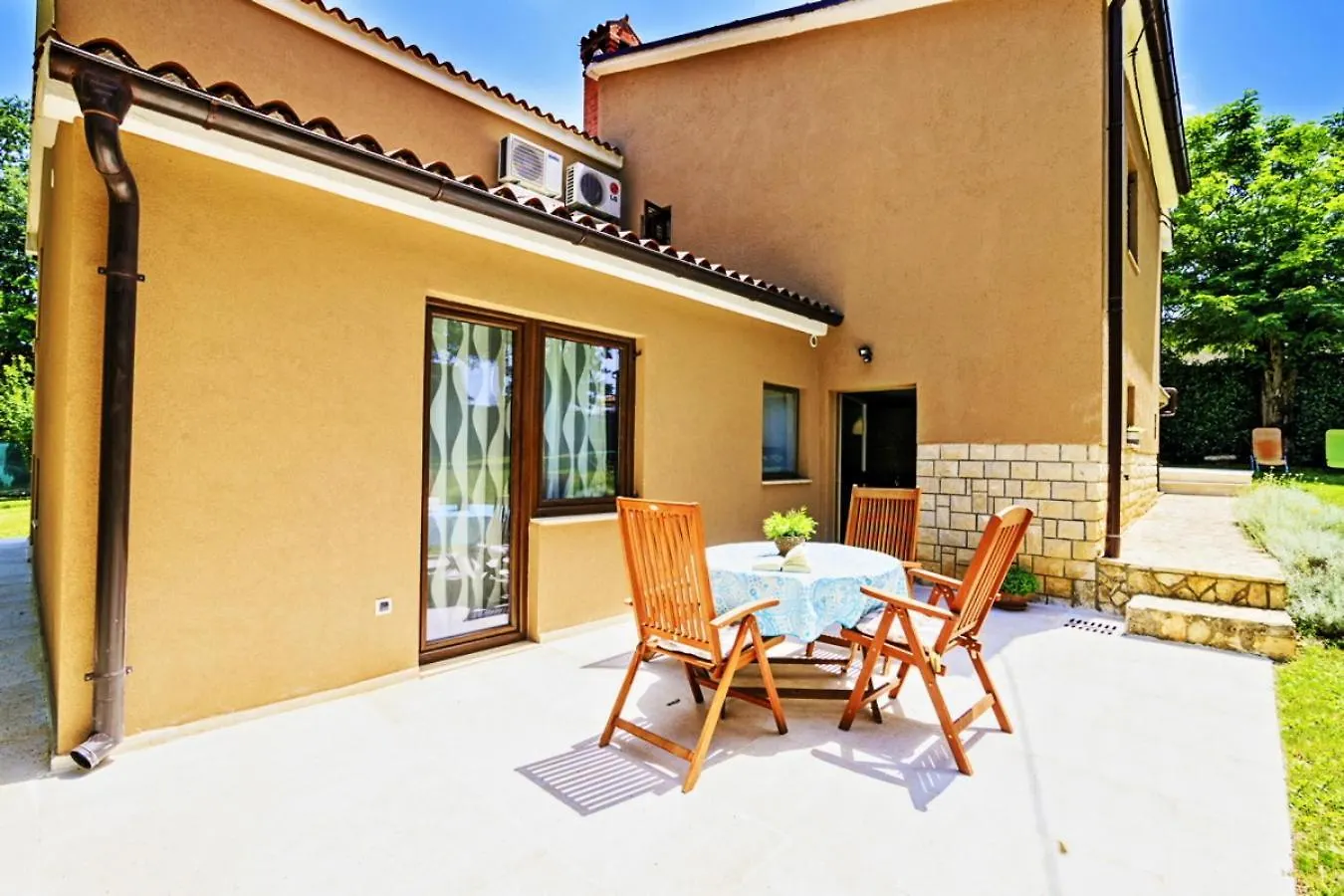 Villa Ferlini In Central Istria With Private 10000 M2 Garden Svetvinčenat
