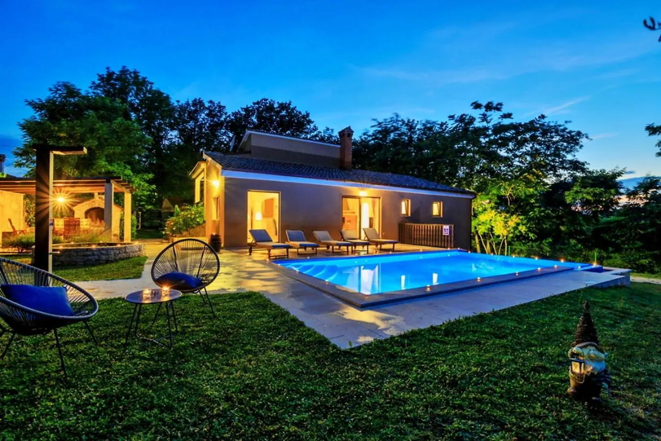Villa Ferlini In Central Istria With Private 10000 M2 Garden Svetvinčenat